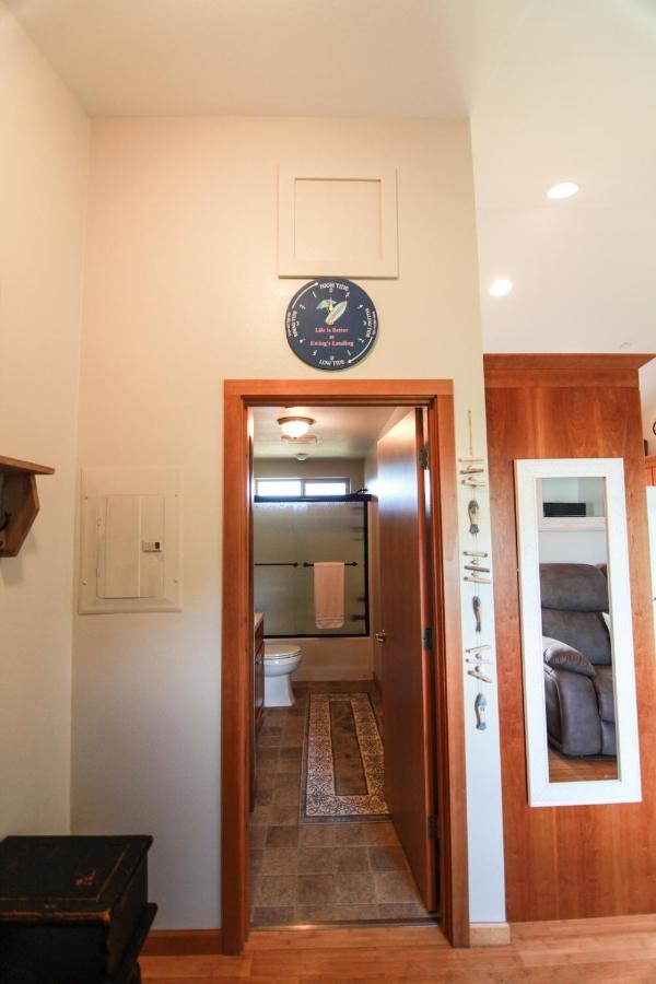 Parker Landing Hotel อัสตอเรีย ภายนอก รูปภาพ